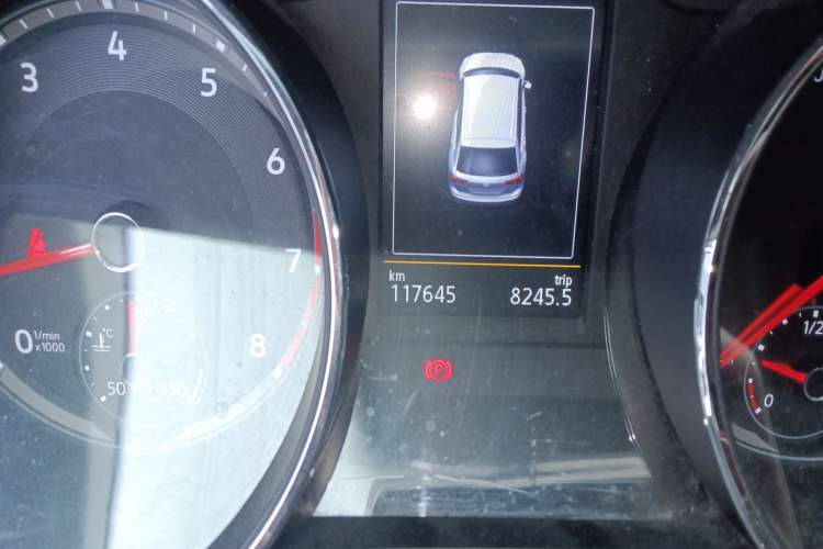 Used Volkswagen Tiguan L 2018 330TSI Automatic Two-Wheel Drive Luxury Edition Odometer Close Up