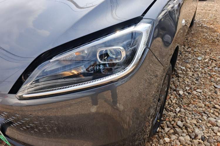 Used Wuling Hongguang New Energy 2025 Extended-Range Hybrid 50KM Comfort Version