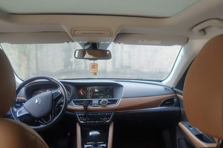 Used BORGWARD BX7 2018 28T Four-Wheel Drive Luxury Version 5 Seats China V Emission Standard