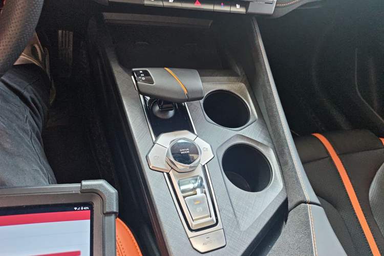 Used CHANGAN UNI-V 2024 1.5T Prestige Sport Edition
