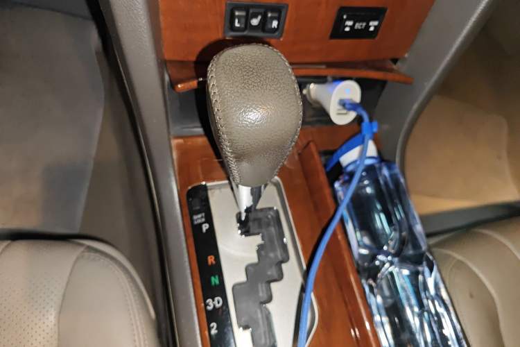 Used Toyota Camry 2013 200G Classic Luxury Edition Gear Lever