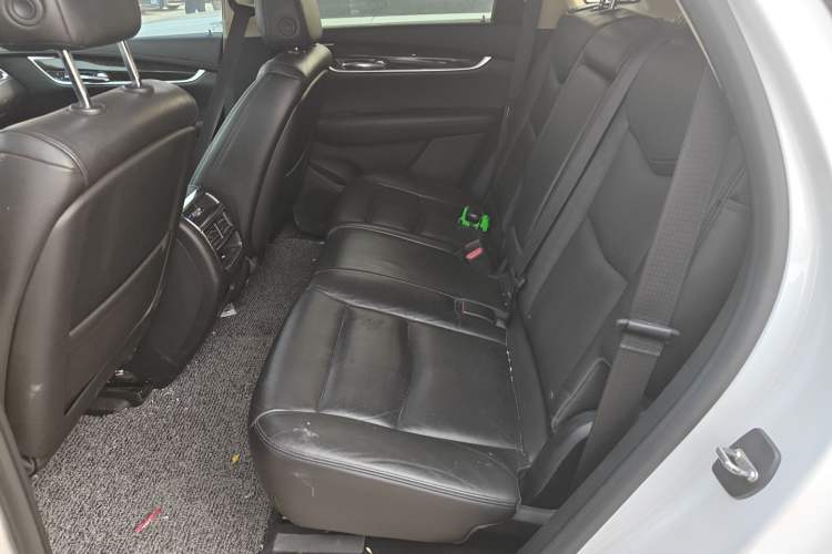 Used Cadillac XT5 2017 Anniversary Edition 25T Luxury Model