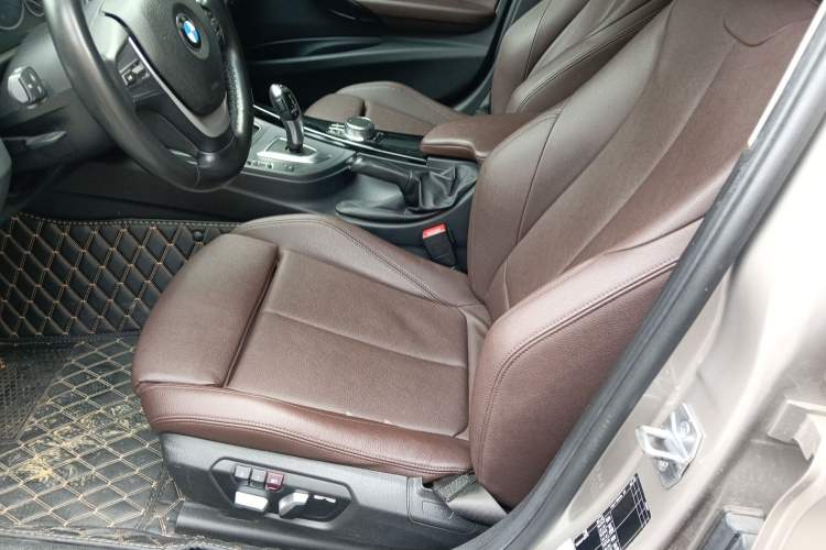 Used BMW 3 Series 2019 320Li Fashion Model
