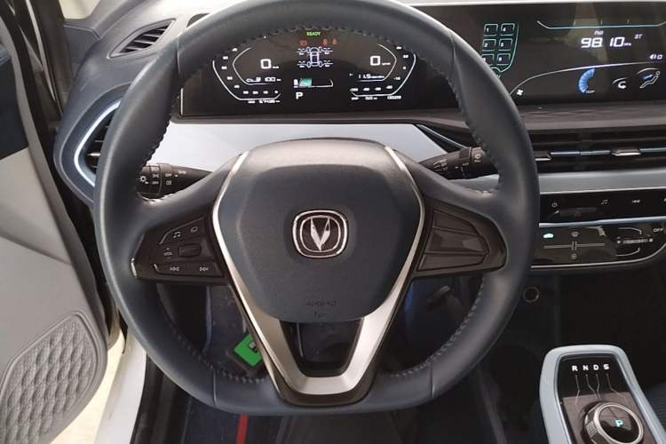 Used CHANGAN Benni E-Star 2022 Qingxin Edition Colorful Model Lithium Iron Phosphate
