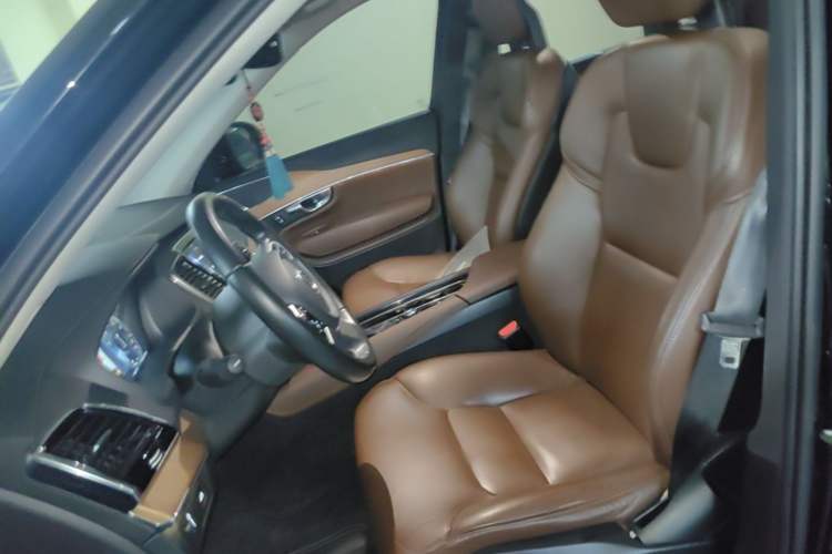 Used Volvo XC90 2020 T6 Zhiyi Luxury 7-Seater
