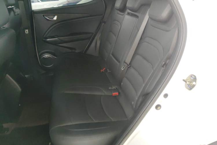 Used Dongfeng Fengon E3 2019 EVR Range-Extended Smart Model