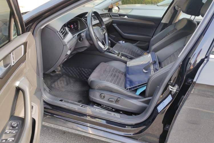 Used Volkswagen Magotan 2020 330TSI DSG Luxury Edition Driver Seat