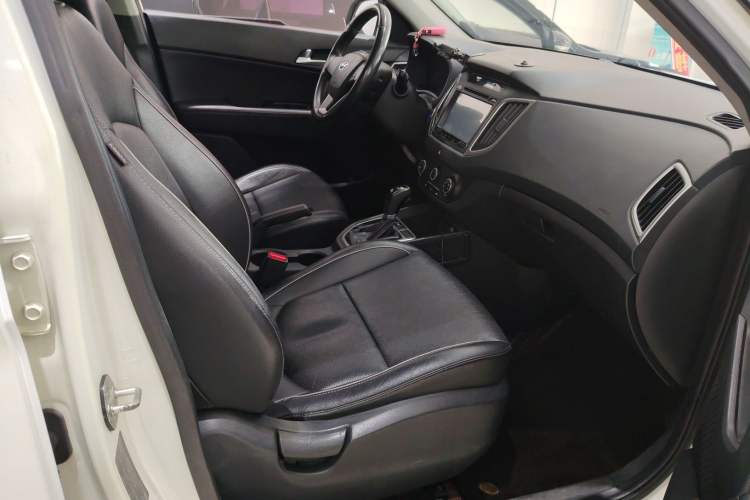 Used Hyundai ix25 2015 1.6L Automatic Two-Wheel Drive Smart GLS Trim
