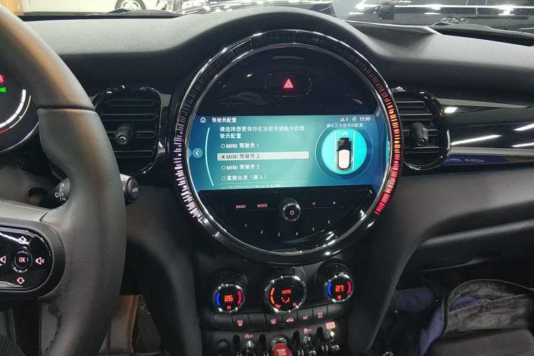 Used MINI 2023 1.5T COOPER Artist Five-Door Edition Audio And AC Panel