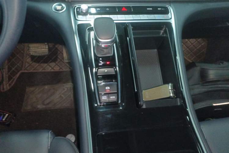 Used GAC Trumpchi M8 2023 Lingxiu Series 390T Luxury Edition Gear Lever