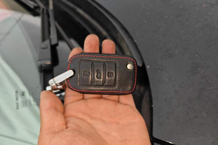 Used Roewe RX5 New Energy 2017 eRX5 50T Hybrid Connected Prestige Flagship Edition