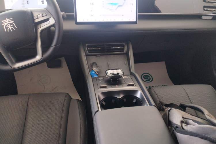 Used BYD Qin L 2025 DM-i Smart Drive 120KM Superior Model
