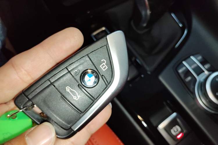 Used BMW X2 2021 sDrive25i M Sport Package Vehicle Key
