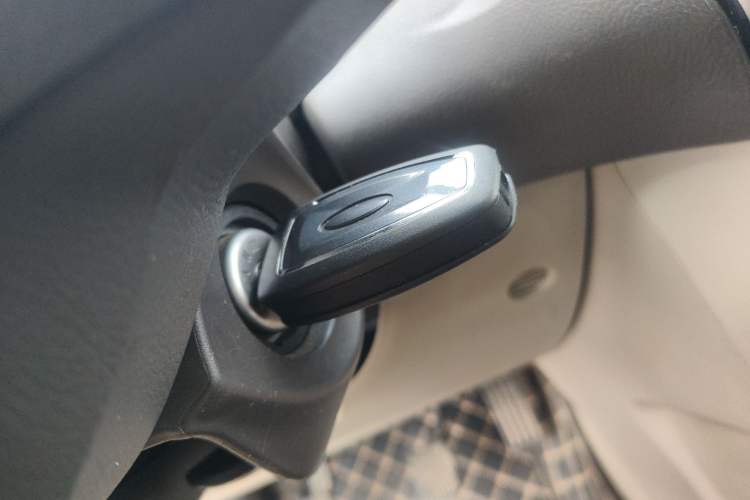 Used Ford Focus 2012 Sedan 1.6L Manual Comfort Model
