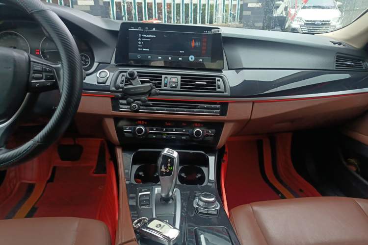 Used BMW 5 Series 2017 520Li Elegant Edition
