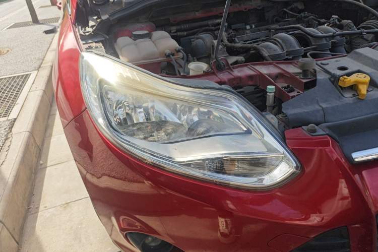 Used Ford Focus 2012 Sedan 1.6L Manual Comfort Model