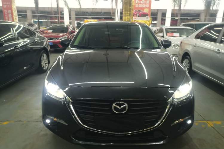 Used Mazda 3 Axela 2019 Cloud-Controlled Version Hatchback 1.5L Automatic Luxury Model Emission Standard China V Exterior 1