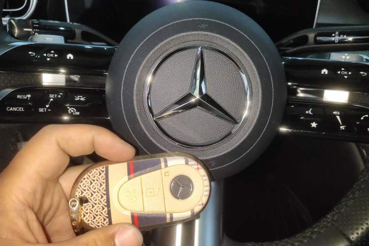 Used Mercedes-Benz C-Class 2023 C 260 L Sport Edition Vehicle Key