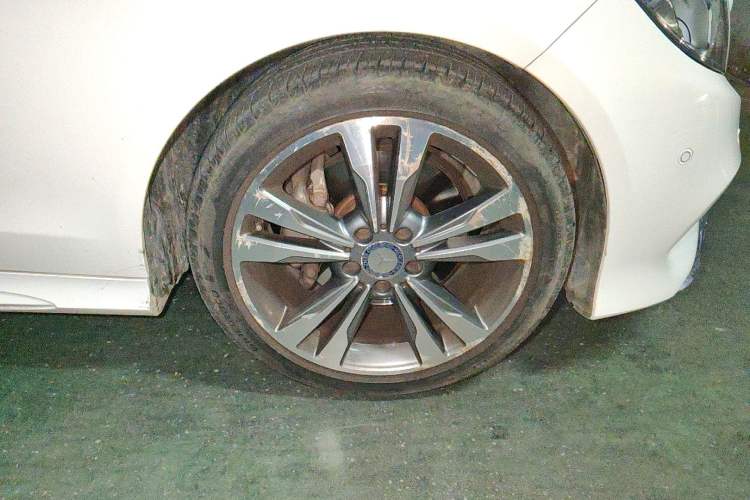 Used Mercedes-Benz E-Class 2015 Restyled E 260 L Sport Edition
