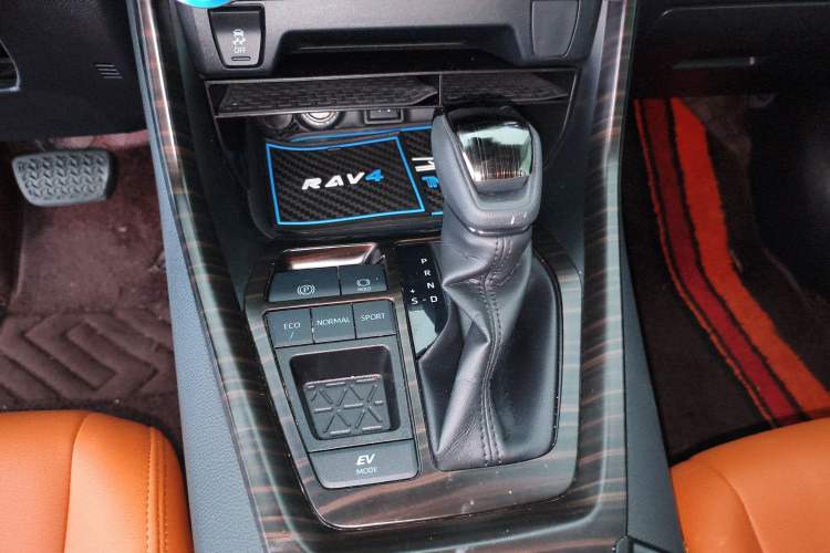 Used Toyota RAV4 2021 Dual-Engine 2.5L E-CVT Two-Wheel Drive Elite Edition