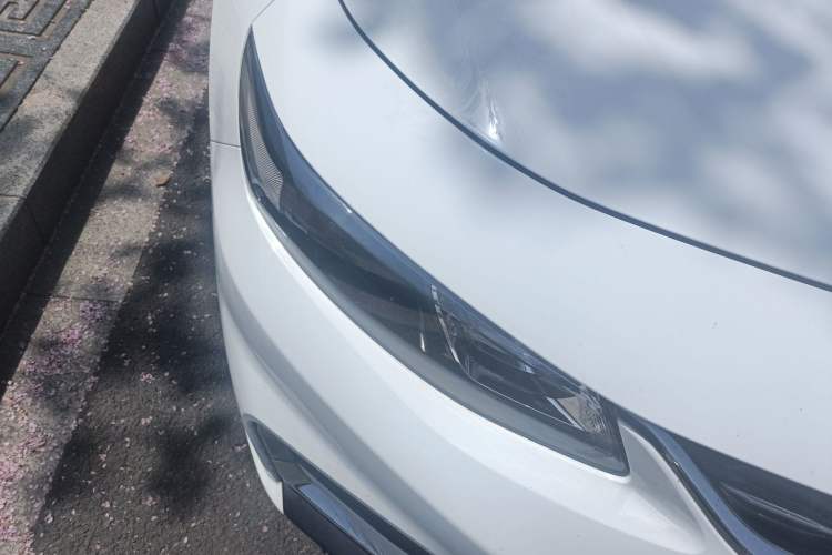 Used Chevrolet Malibu XL 2017 1.5T Automatic Ruichi Edition Right Front Headlight