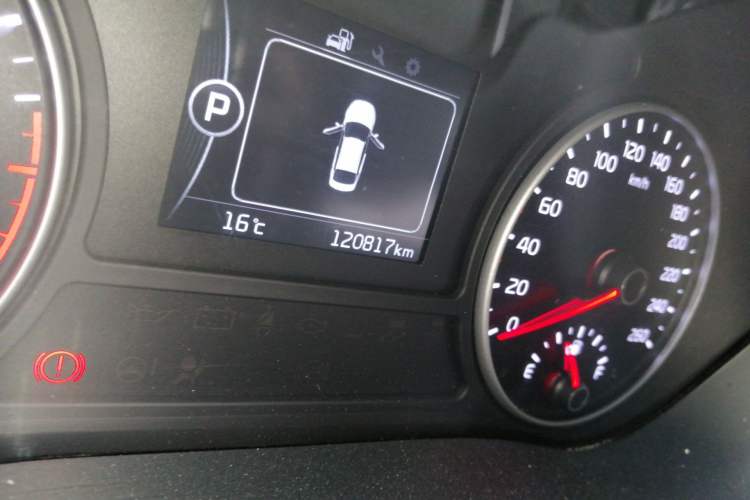 Used Kia K5 2016 1.6T Automatic LUX Odometer Close Up