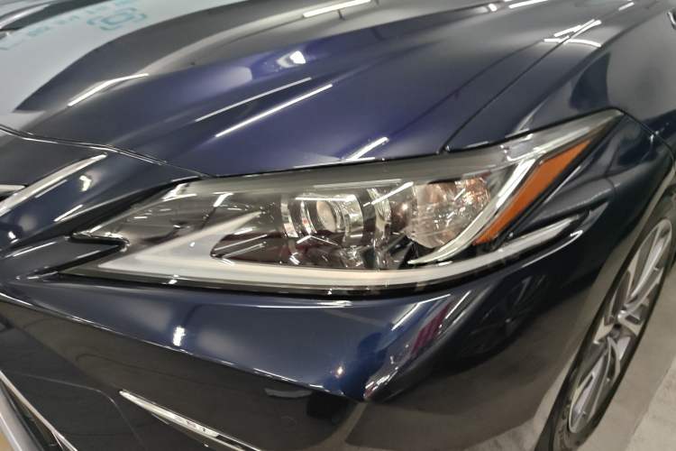 Used Lexus ES 2023 200 Excellence Edition