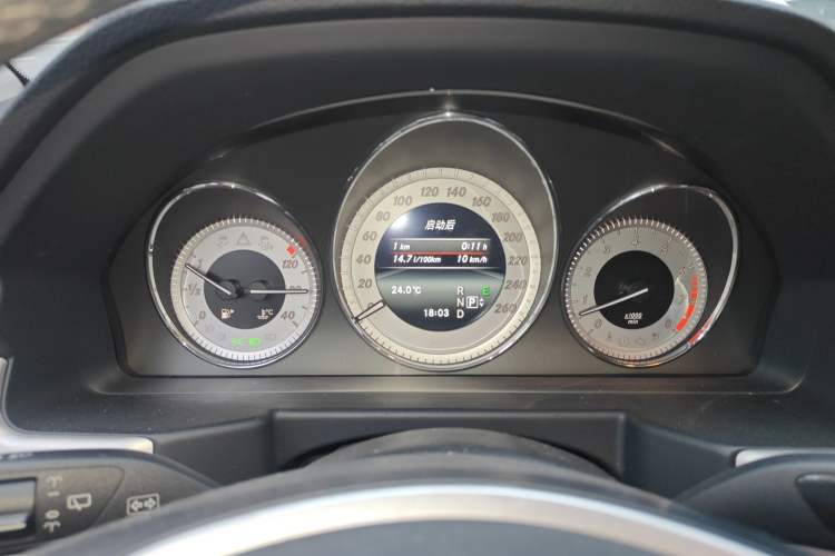 Used Mercedes-Benz GLK-Class 2013 GLK 300 4MATIC Dynamic Sunroof Model