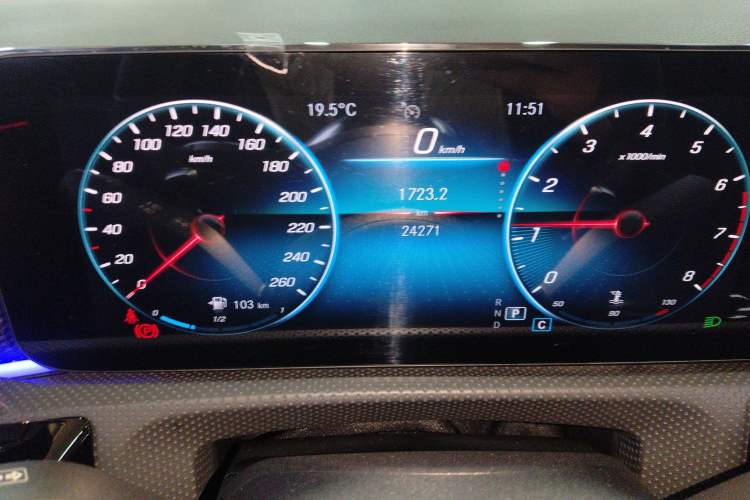 Used Mercedes-Benz A-Class 2022 Revised Version A 200 L Sport Sedan Fashionable Style
