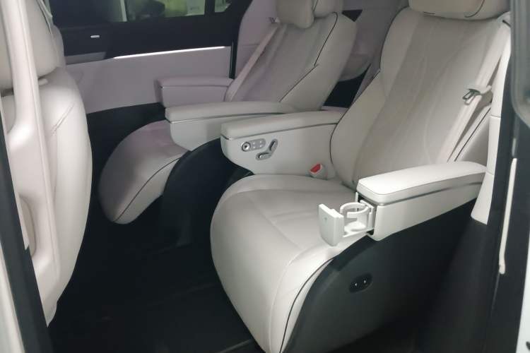 Used XPeng X9 2024 702 Ultra-Long Range Pro