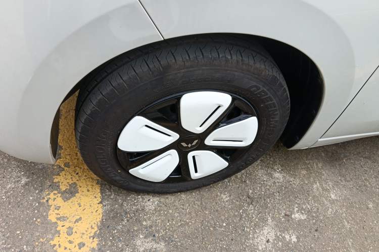 Used Wuling Hongguang MINIEV 2025 Four-Door Version Advanced Edition
