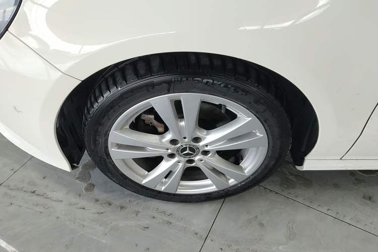 Used Mercedes-Benz A-Class (Import) 2017 Revised A 200 Dynamic Edition
