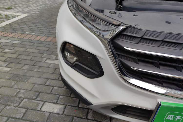 Used Baojun 510 2017 1.5L Manual Fashion Model Right Front Headlight