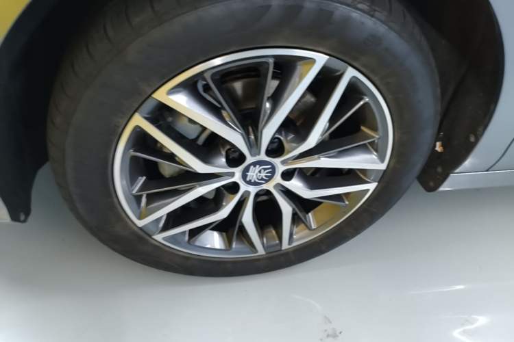 Used BYD Qin PLUS 2023 Champion Edition DM-i 120KM Leading Model
