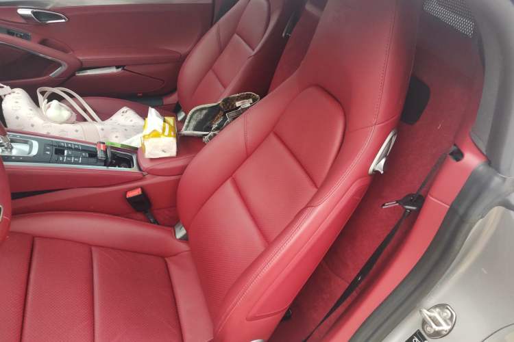 Used Porsche 718 2022 Boxster 2.0T Left Rear Seat