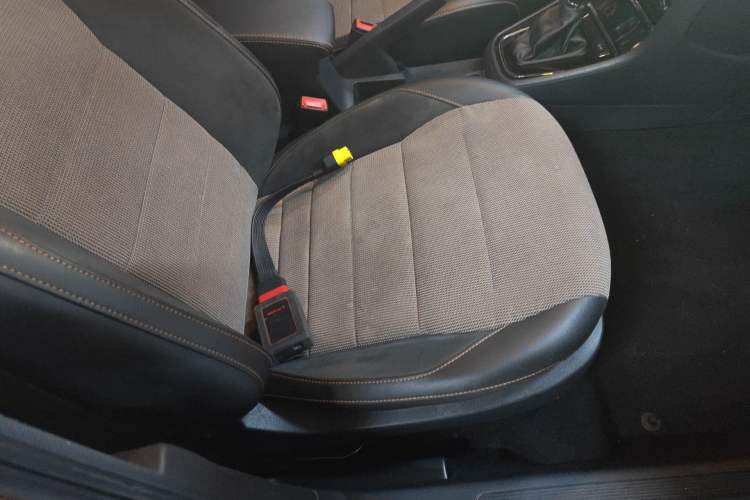 Used Volkswagen C-TREK 2017 1.6L Automatic Comfort Model Right Front Seat