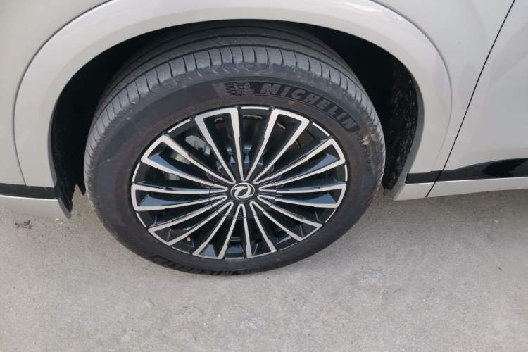 Used Dongfeng Aeolus L8 2025 Model 112KM Dream Edition