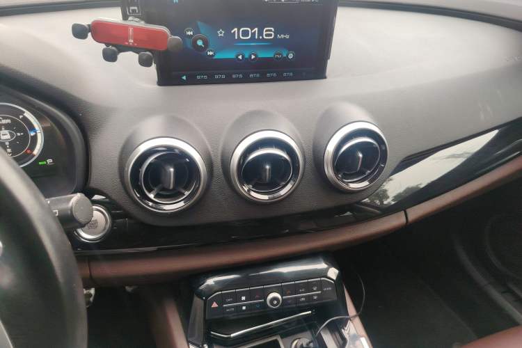 Used Wey VV7 2017 2.0T Flagship Model
