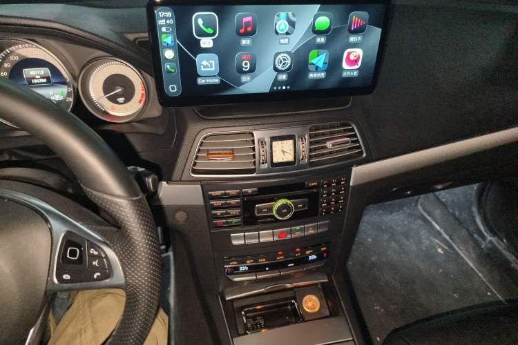 Used Mercedes-Benz E-Class 2014 E 260 Coupe Audio And AC Panel