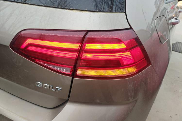 Used Volkswagen Golf 2019 1.6L Automatic Fashion Model China V Standard