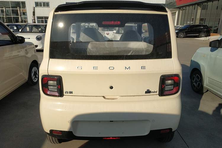 Used Geely Galaxy Panda 2025 210 km – Yuanqi Bear