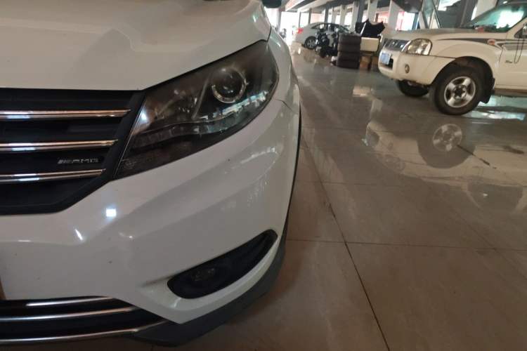 Used Dongfeng Fengon 580 2017 1.5T CVT Luxury Model Left Front Headlight