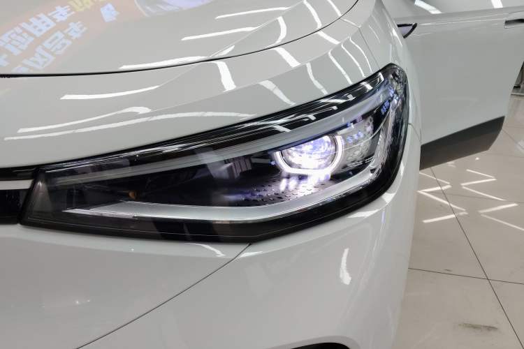 Used Volkswagen ID.4 CROZZ 2021 Long-Range PURE+ Two-Wheel Drive Version