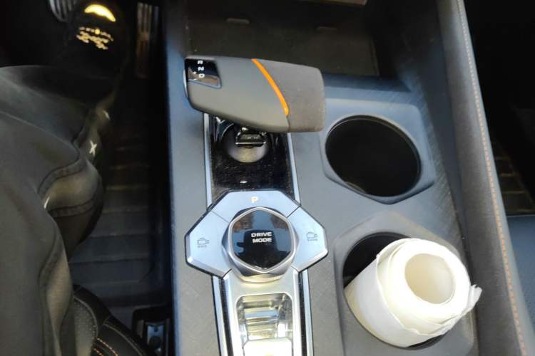 Used CHANGAN UNI-V 2022 1.5T Sport Edition Gear Lever