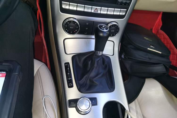 Used Mercedes-Benz SLK-Class 2011 SLK 200 Fashion Model