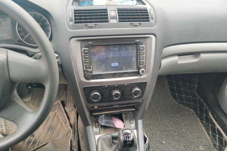 Used Skoda Octavia 2012 1.6L Manual Yijie Edition