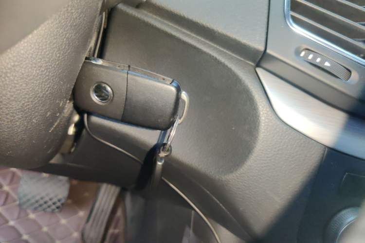 Used Volkswagen Sharan 2018 380TSI Comfort Edition 7-Seater Vehicle Key