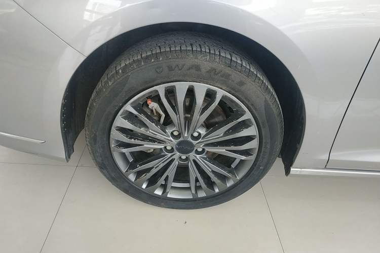 Used Dongfeng Aeolus Yixuan MAX 2021 1.5T Super-Powered Dad Edition
