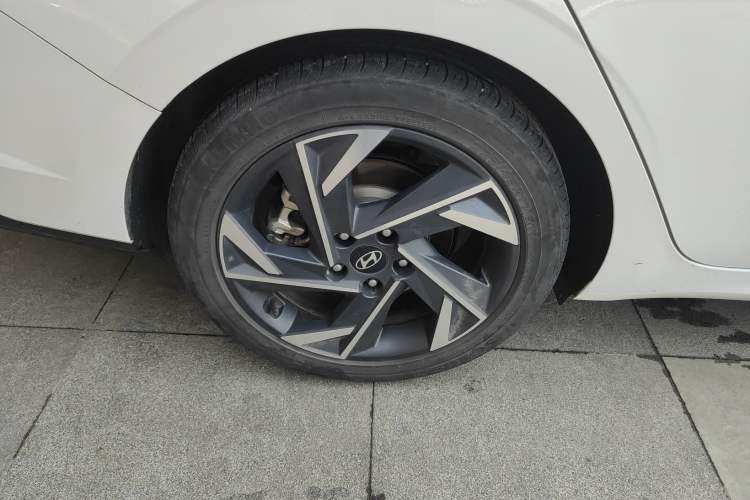 Used Hyundai Elantra 2023 1.5L CVT TOP Flagship Edition Exterior 5