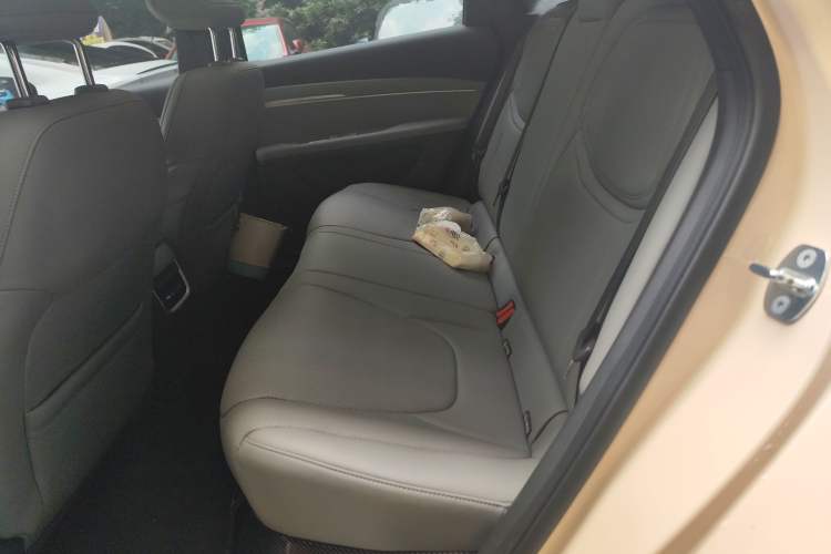 Used XPeng MONA M03 2024 580 with Ultra-Long Range Max Left Rear Seat